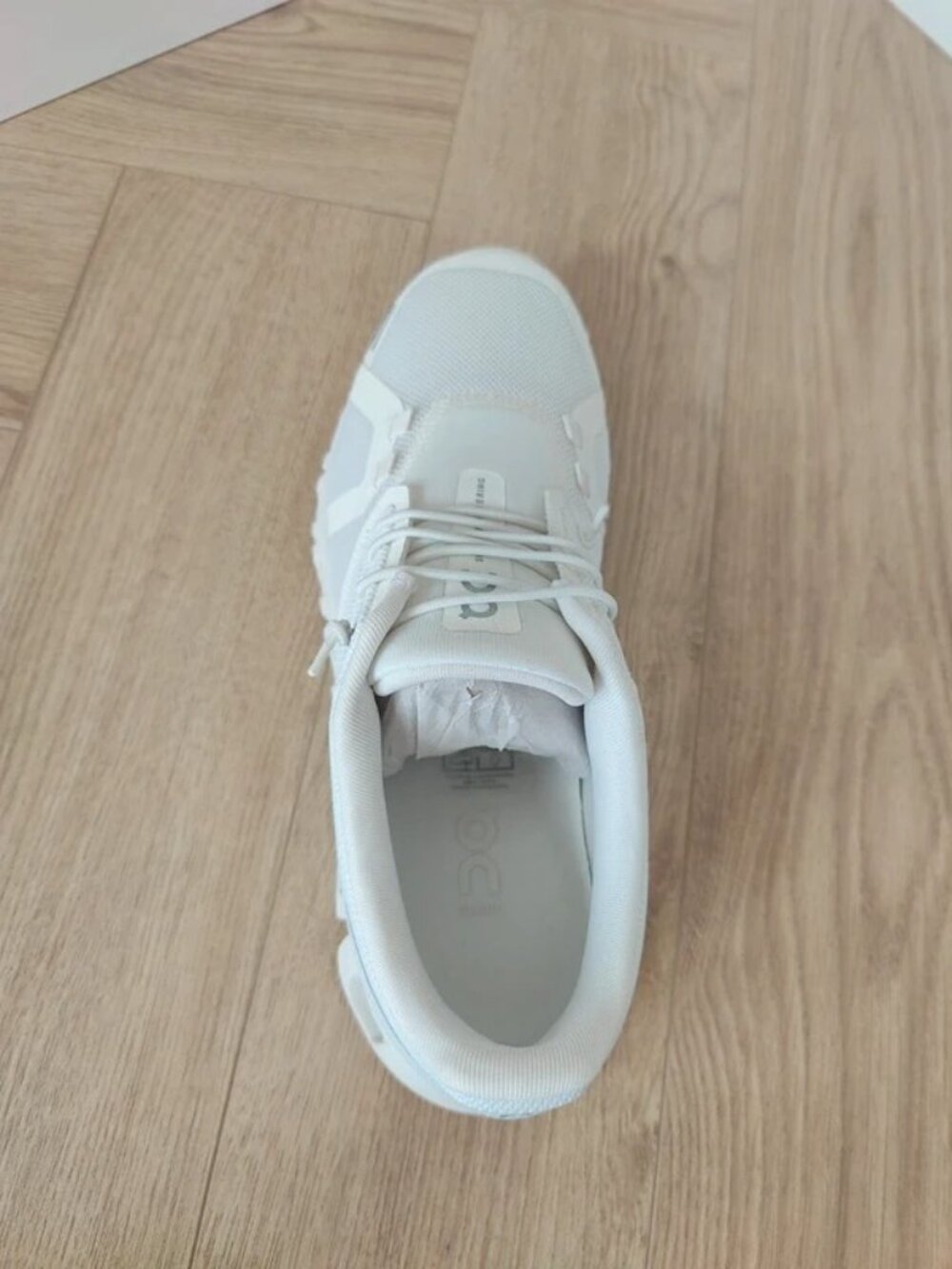 Women’s On Cloud 6 Sneakers White US 9 - Picture 4 of 8